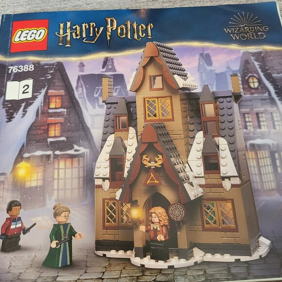 Lego Harry Potter Hogsmeade Village 76388 - Picture 5 of 9